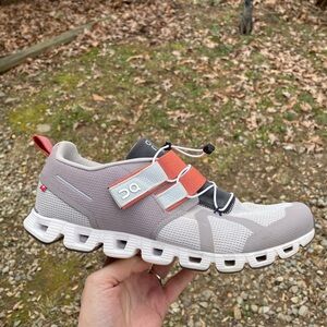 On Cloud Nexus Running Shoes Size 11 Woman’s